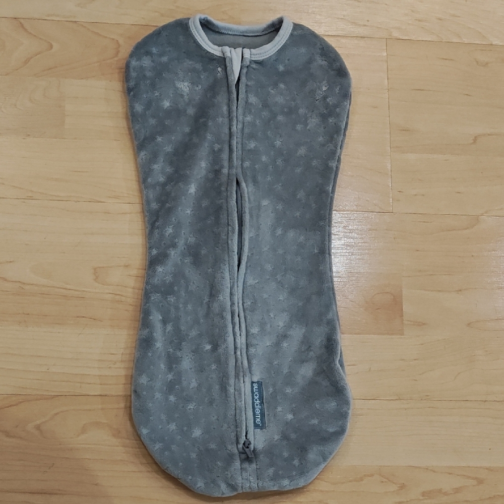 SwaddleMe Gray Baby Swaddle